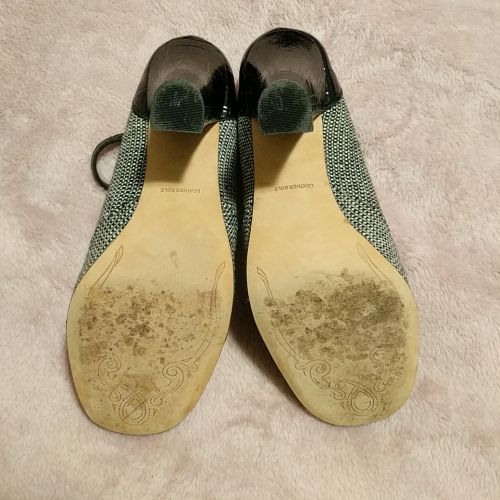 ๐ Tahari Katrina T-Strap Fabric Heel - Picture 5 of 8